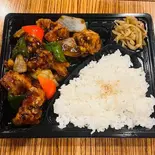 鶏肉の炒め物弁当（けむり屋 なんば2号店）