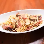 なすとベーコンのニンニクパスタ（創作Bar みどりむし）