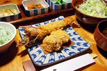盛り合わせフライ定食(天然特大海老フライとひれかつ)（とんかつ・ハンバーグ菩提樹水道橋店）