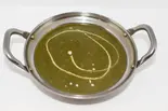 ほうれん草キーマカレー / Sag keema Curry（ドワリカズ/DWARIKAS）