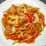 牛アキレスケンと長ねぎ炒め(葱烧牛蹄筋)（東京穆斯林飯店 ムスリム飯店）