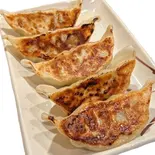 肉汁たっぷり大ぶり焼き餃子5個（まるゆ「元祖骨無し手羽先」）