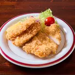 イカフライとチキンカツ(洋食ととんかつのお店 小岩軒)