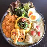 あいがけカレー3種（スパイスとお酒 kikcurry）