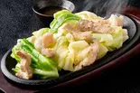 藻塩仕立てポン酢 牛ホルモン鉄板焼き（旨辛スタミナ鉄板焼き 天神軒 西新店）