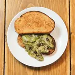 3種のきのことバジルチーズサンド(ROJIURA café)