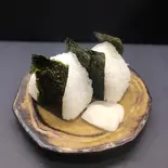 おにぎり2個(梅・カツオ)（銭屋）