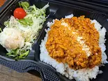 ボロネーゼ・ライス（焼きたてチキンの店•デューズ）