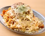 炙りチーズハンバーグ＆ナポリタン Grilled Cheese Hamburg steak＆Napolitan（スパゲティの店『神田ナポリタン』 世田谷店）