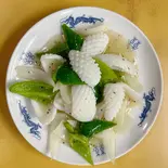 イカと黒胡椒炒め（台湾料理 天龍）