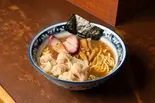 醤油ワンタンメン（麺屋はやしまる）