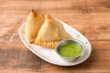 Samosas (2 Pieces)サモサ（VEGE HERB SAGA）