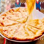ハニーチーズナン Honey Cheese Naan（CURRY KING KOKUBUNGI）
