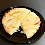 ハニーチーズナン Honey Cheese Naan（シヴァのカレー草加店）
