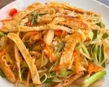 ミックスチャウミン MIx Chowmein.（MAJHERI NEPALI RESTAURANT）