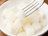 大根の甘酢漬け 치킨무 Pickled radish（マンギョン食堂 0704）