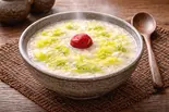 白菜たっぷりクリーム粥 梅干付（風邪・胃腸炎の回復に お粥小屋 健康お粥専門店）