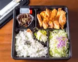 ロースソテー弁当 Pork loin saute（白金とんかつ王龍）