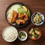 鶏の唐揚げ定食(海鮮居酒屋 樹樹)