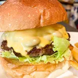 チリチーズバーガー（Sherry's Burger Cafe）