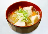 豚汁（出汁一番！かつ丼工房 麒麟 大通店）