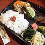 炭焼きサバ弁当 Smoked mackerel rice box（魚と燻製の店 さんばんや）