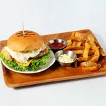 FISH BURGERフィッシュバーガー（BEARFOOT）