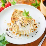 黒蜜きなことたっぷり生クリームのふわとろシフォンケーキ（スイーツカフェ ニューヨーク 神楽坂）