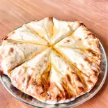 ハニーチーズナン Honey Cheese Nan(インド料理ニルヴァーナ)