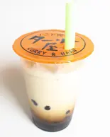 【20】黒糖ラテタピオカ Mサイズ(Black Sugar Latte Tapioca)（インド定食ターリー屋 渋谷並木橋店）