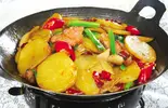 干锅土豆片 じゃが芋の汁なし火鍋（四川料理 成都小吃）