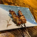 【大人気‼️】とりもも2本（焼鳥・おでん KUSIO 寺田町店）