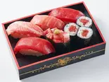 本まぐろづくし Ultimate Tuna Sushi Assortment（梅丘寿司の美登利総本店 鶴見店）