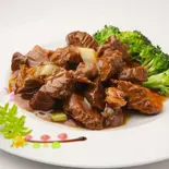 牛バラ肉煮込み Braised Beef Stew（中華料理 華景園）