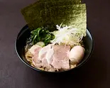 スペシャル豚骨醤油らーめん（家系らーめん 金井家）