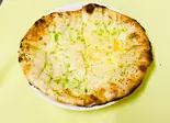 ガーリックチーズナン/Garlic Cheese Nan（DEEP KITCHEN）