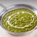ほうれん草マトンカレー Sag mutton curry（ニュータージマハルエベレスト 門戸厄神店）