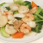 海鮮と野菜のソース炒め(エビ・イカ・ホタテ)（萬福来 赤塚店）