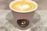 ホットカフェラテ(夜カフェawa)