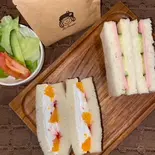 2種サンド(フルーツ＆ハム)のランチセット(ドリップバッグ珈琲付) Double Sandwich Lunch（喫茶館プロコップ）