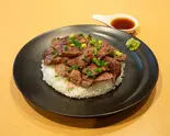 ハラミステーキ丼 US Prime 肉ダブル（焼肉さい藤）