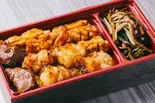 ホルモン弁当（横浜馬車道 御肉処はしやま）