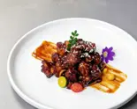 黒酢の酢豚(易福菜館)
