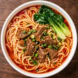 麻辣牛肉面（麻辣烫＆米線専門 四川食堂 隅然）