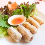 揚げ春巻き(5個) Fried Spring Rolls (5 Pieces)（エバーグリーン アジアンレストラン）