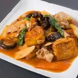 揚げ豆腐の醤油煮込み（中国飯店 福龍門）