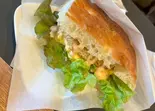 フォカッチャのたまごサンド(cafe &mart AKALA)