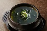 仙台牛が入ったわかめスープ（焼肉慶楽苑長原本店）