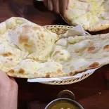 Honey Nan はちみつナン（インド料理 パリ 六甲店）