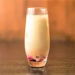 ブルーベリー ラッシー BLUEBERRY LASSI（インド料理シュプリームキッチンアンドバー）